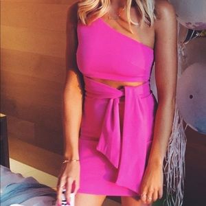 HOT PINK MINI DRESS